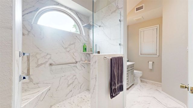 911 Azalia Drive, Lewisville, TX 75067