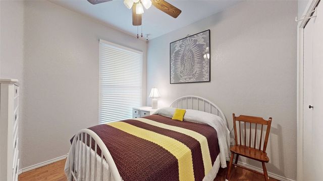 911 Azalia Drive, Lewisville, TX 75067