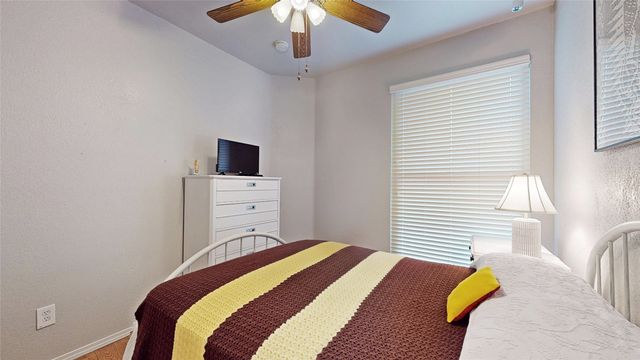 911 Azalia Drive, Lewisville, TX 75067