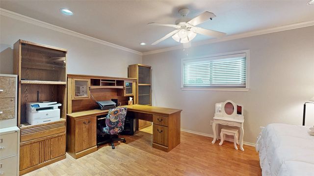 911 Azalia Drive, Lewisville, TX 75067