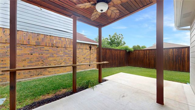 911 Azalia Drive, Lewisville, TX 75067