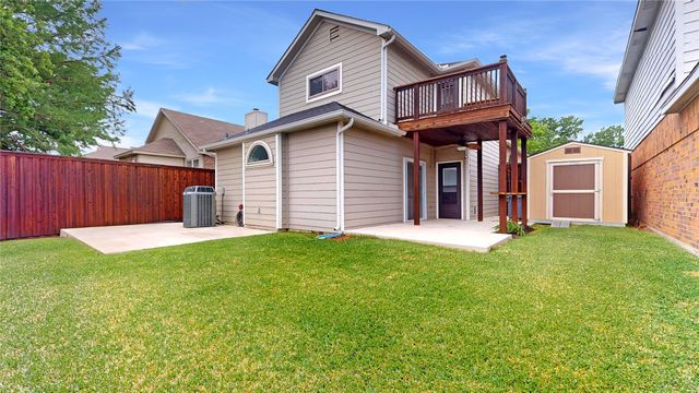 911 Azalia Drive, Lewisville, TX 75067