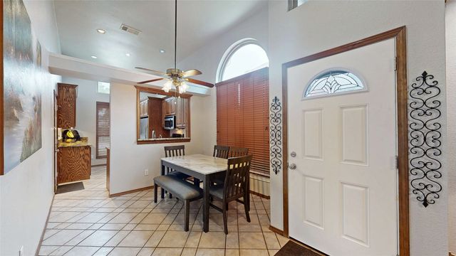 911 Azalia Drive, Lewisville, TX 75067