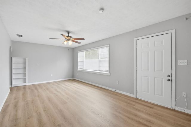 2817 HAWTHORNE STREET, Sarasota, FL 34239