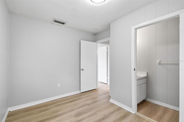 2817 HAWTHORNE STREET, Sarasota, FL 34239