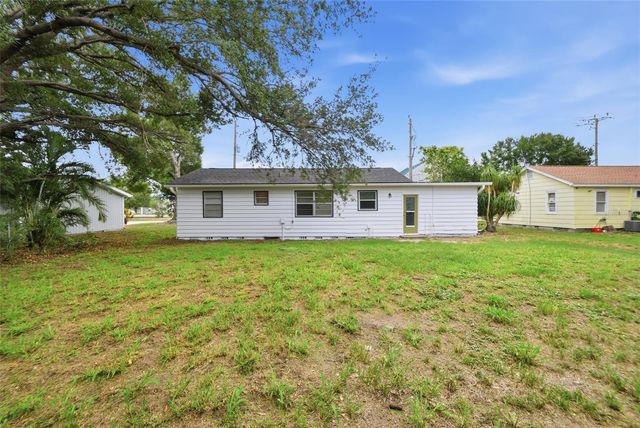 2817 HAWTHORNE STREET, Sarasota, FL 34239