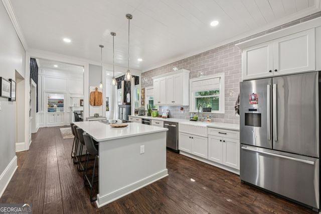 207 E Hightower Trail, Social Circle, GA 30025