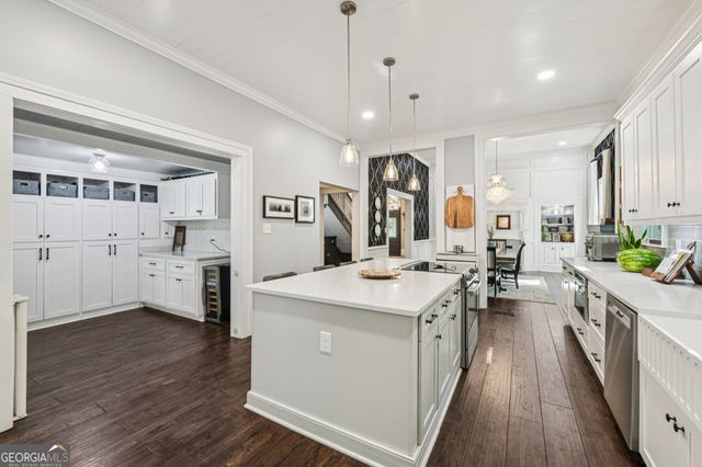 207 E Hightower Trail, Social Circle, GA 30025