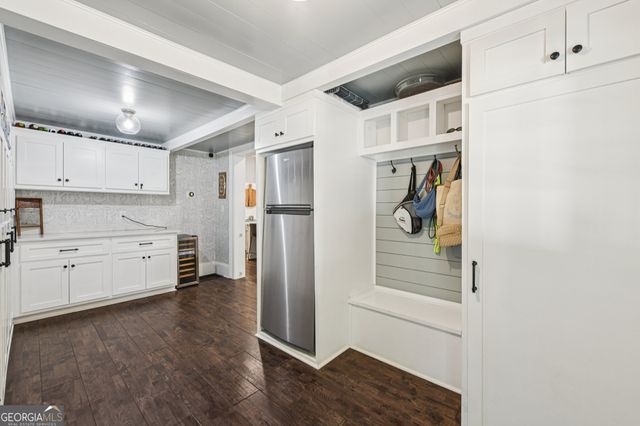 207 E Hightower Trail, Social Circle, GA 30025