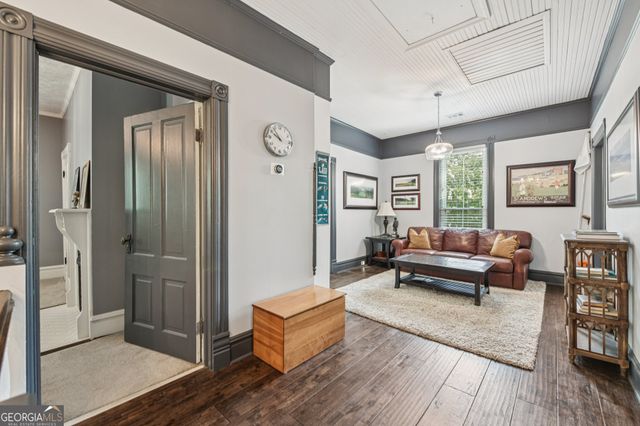 207 E Hightower Trail, Social Circle, GA 30025