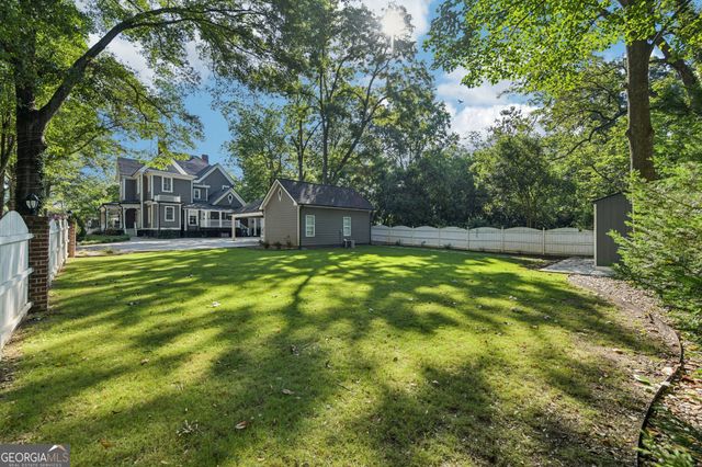 207 E Hightower Trail, Social Circle, GA 30025