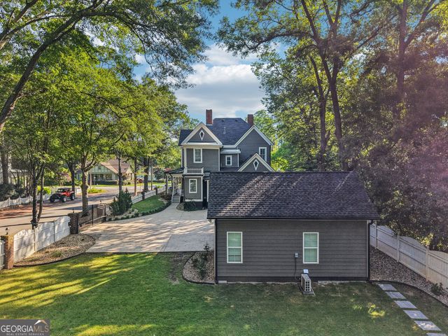 207 E Hightower Trail, Social Circle, GA 30025