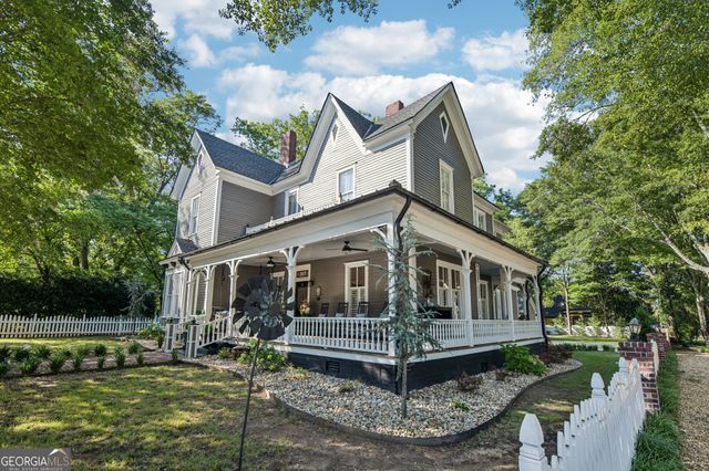 207 E Hightower Trail, Social Circle, GA 30025