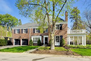 516 E Fairview Street, Arlington Heights, IL 60005