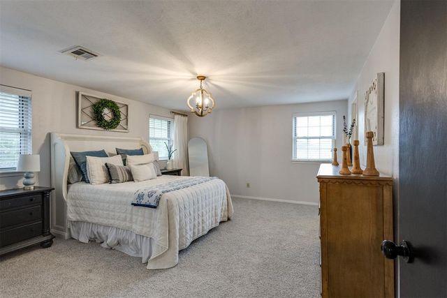2400 NW 118th Street, Oklahoma City, OK 73120