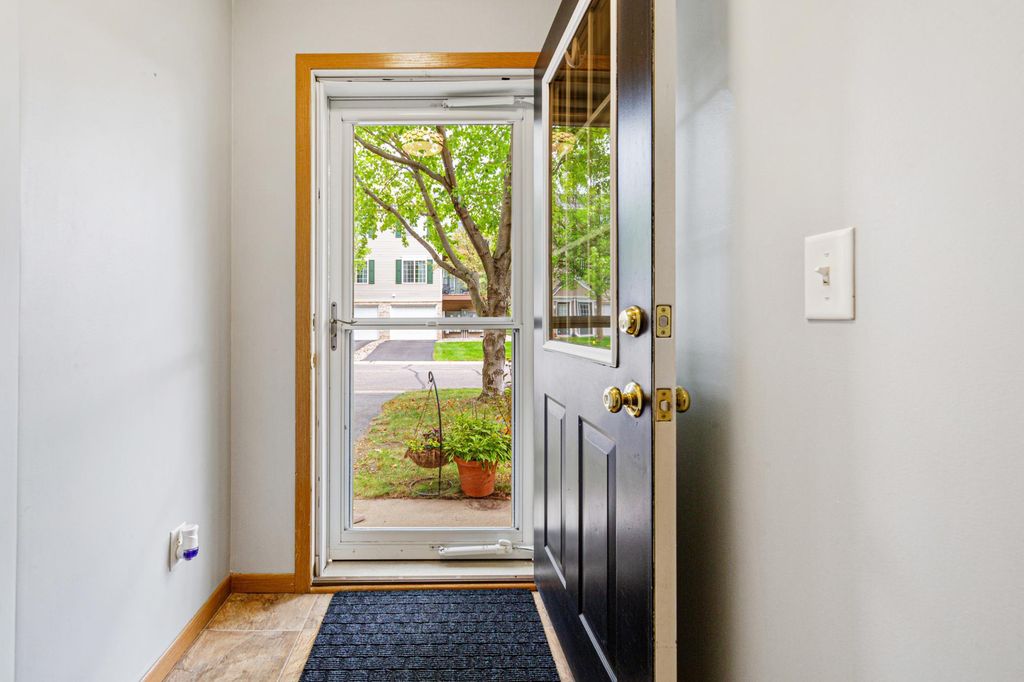 15549 Flyboat Lane 63, Apple Valley, MN 55124 — photo 5