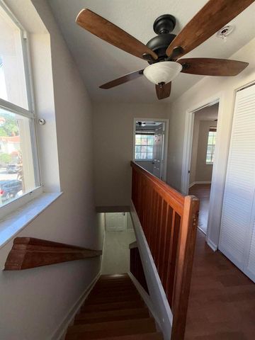 816 Summit Lake Drive, West Palm Beach, FL 33406
