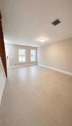 816 Summit Lake Drive, West Palm Beach, FL 33406