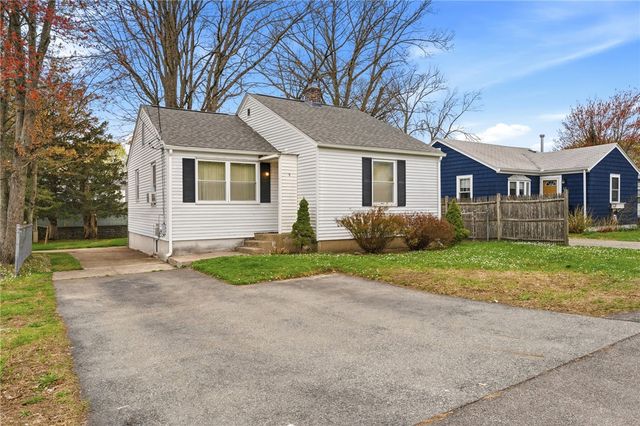 9 McGuire Road, North Providence, RI 02904