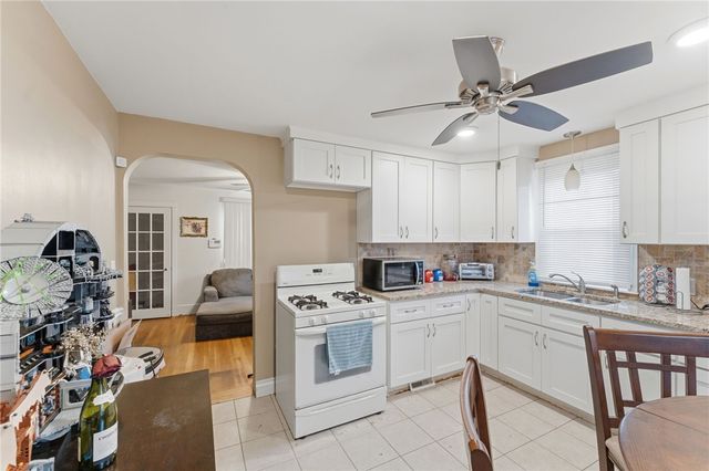 9 McGuire Road, North Providence, RI 02904