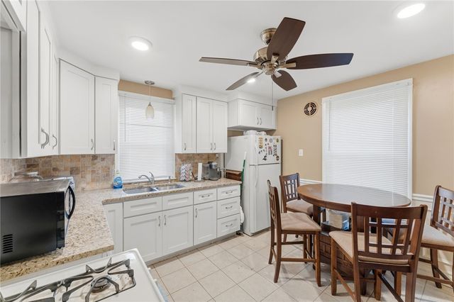 9 McGuire Road, North Providence, RI 02904