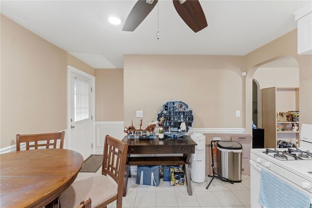 9 McGuire Road, North Providence, RI 02904