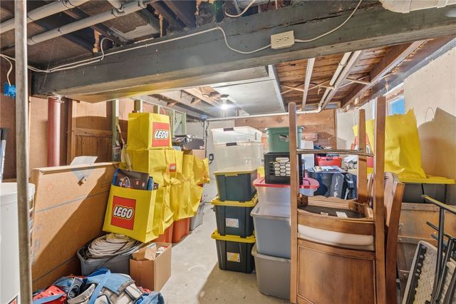 9 McGuire Road, North Providence, RI 02904