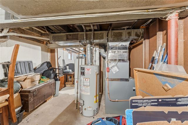 9 McGuire Road, North Providence, RI 02904