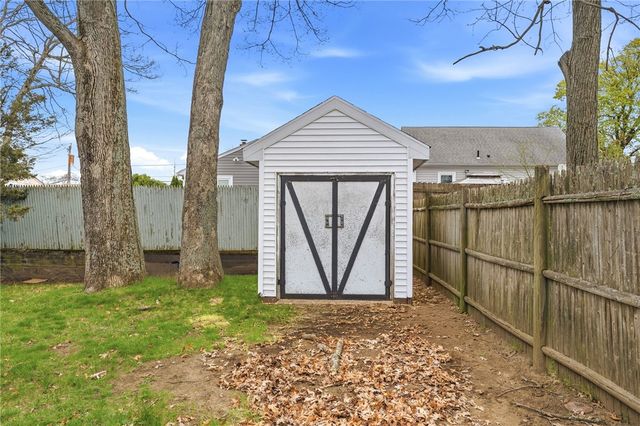 9 McGuire Road, North Providence, RI 02904