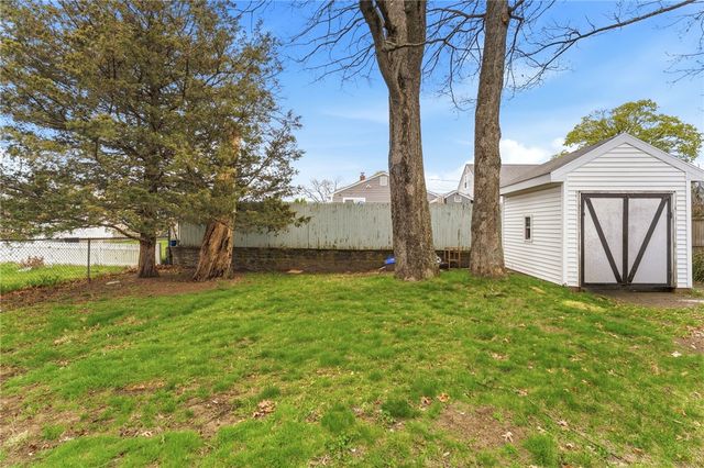 9 McGuire Road, North Providence, RI 02904