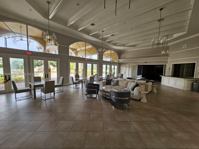 12981 Kapok Ln, Davie, FL 33330