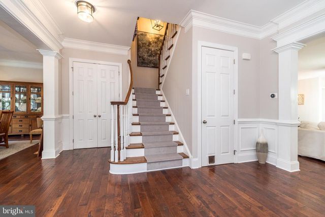 73 CREEKVIEW LN, Yardley, PA 19067