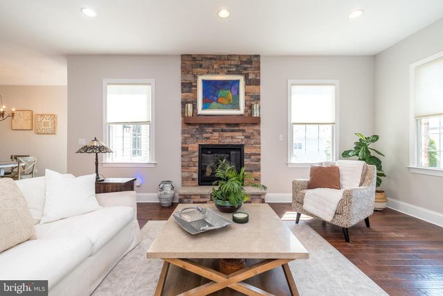 73 CREEKVIEW LN, Yardley, PA 19067
