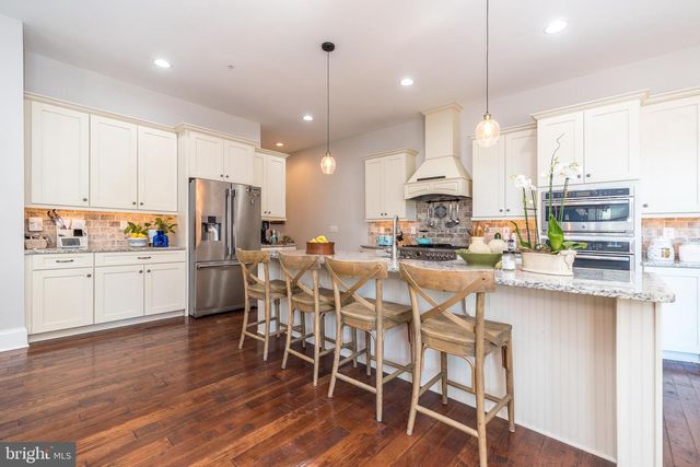 73 CREEKVIEW LN, Yardley, PA 19067