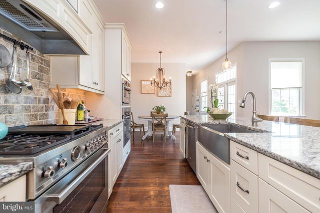 73 CREEKVIEW LN, Yardley, PA 19067