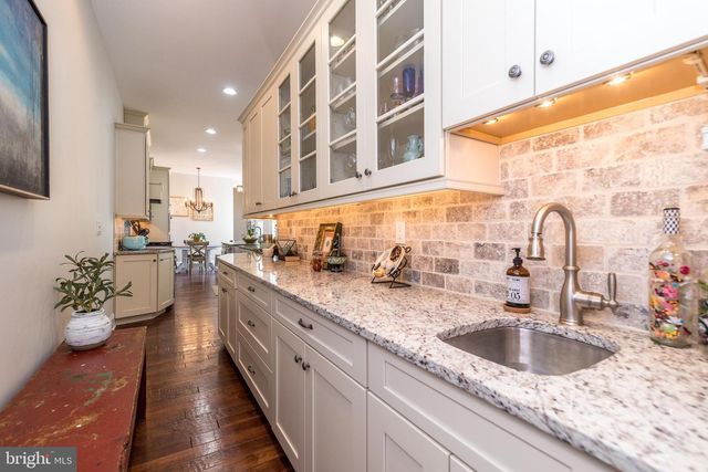 73 CREEKVIEW LN, Yardley, PA 19067