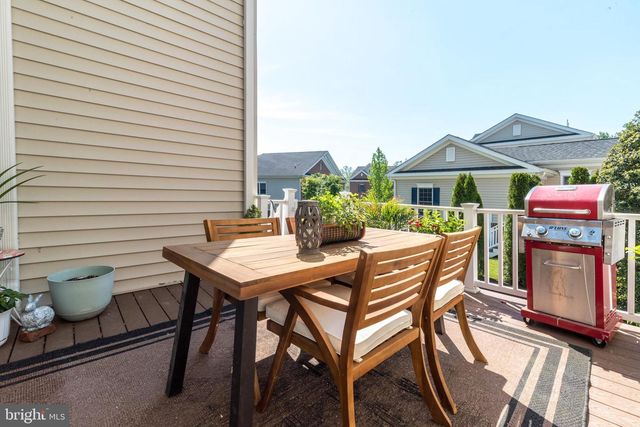 73 CREEKVIEW LN, Yardley, PA 19067