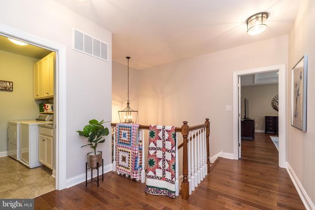 73 CREEKVIEW LN, Yardley, PA 19067