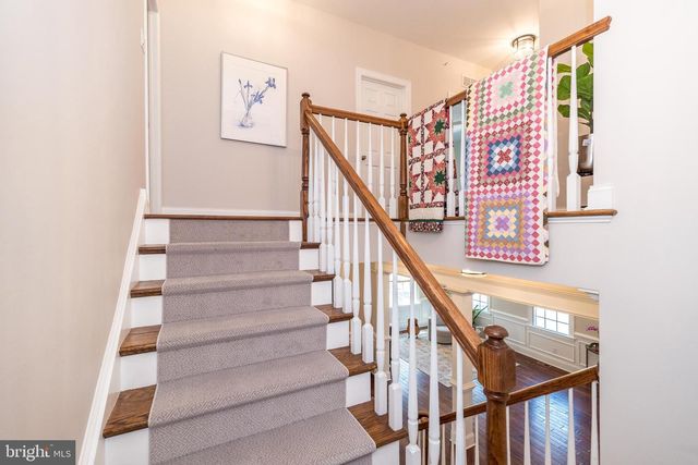 73 CREEKVIEW LN, Yardley, PA 19067