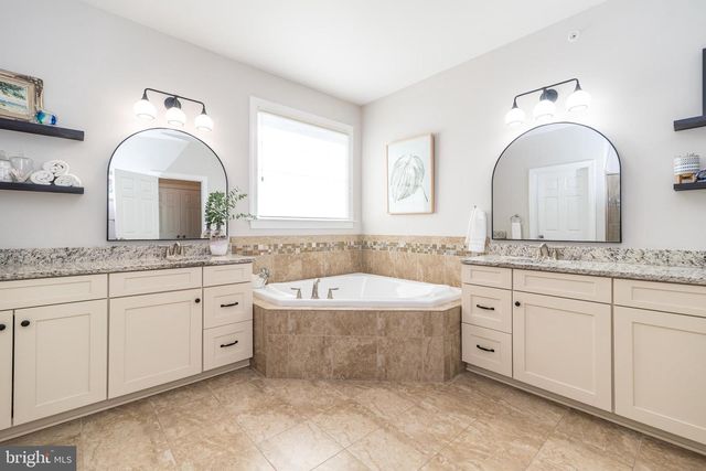73 CREEKVIEW LN, Yardley, PA 19067