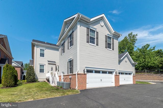 73 CREEKVIEW LN, Yardley, PA 19067