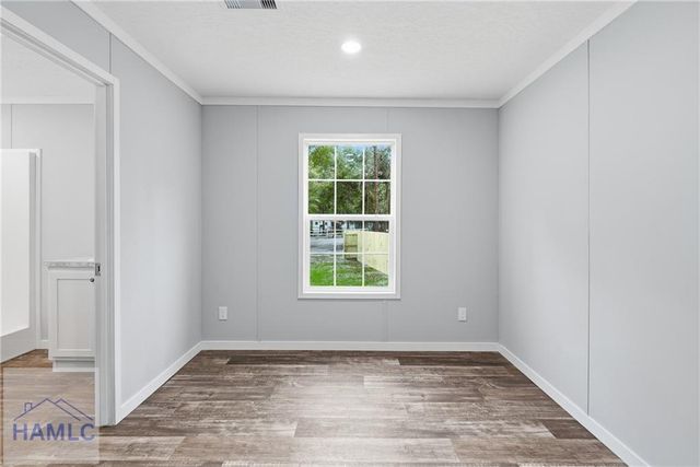 93 Thrasher Circle, Jesup, GA 31545