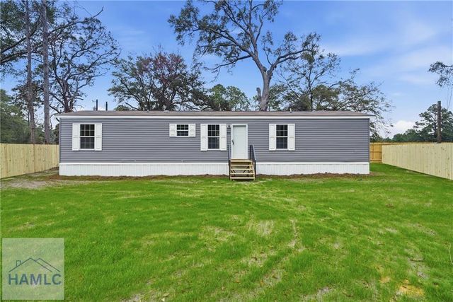 93 Thrasher Circle, Jesup, GA 31545