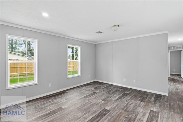 93 Thrasher Circle, Jesup, GA 31545