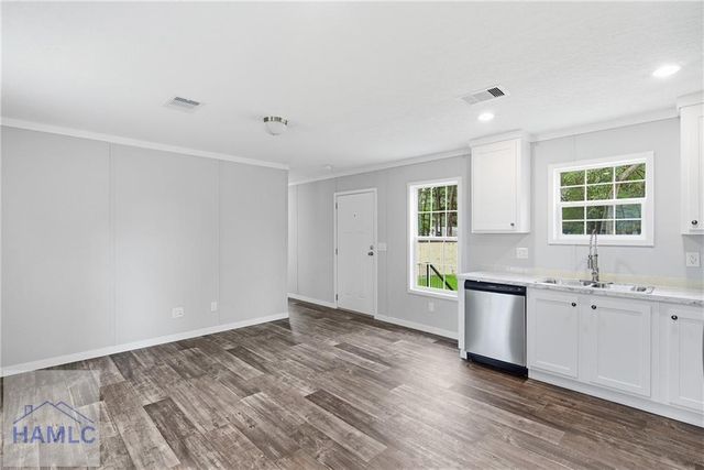 93 Thrasher Circle, Jesup, GA 31545