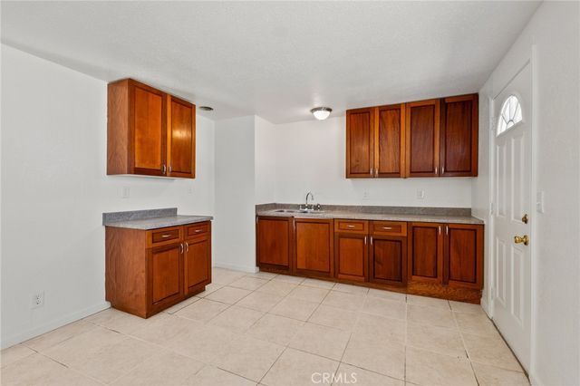 6535 El Sol Avenue, 29 Palms, CA 92277