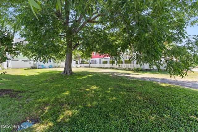 403 South Carolina Avenue, Carolina Beach, NC 28428