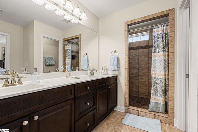 125 Apple Grove Drive, Inman, SC 29349