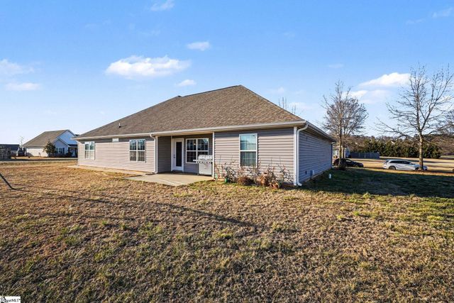 125 Apple Grove Drive, Inman, SC 29349