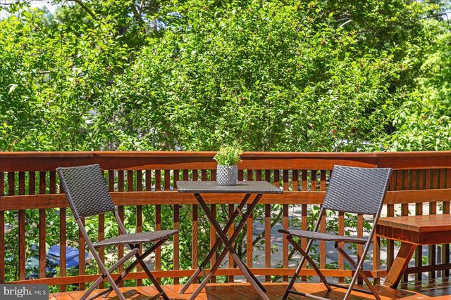 1706 SURREY LN NW, Washington, DC 20007